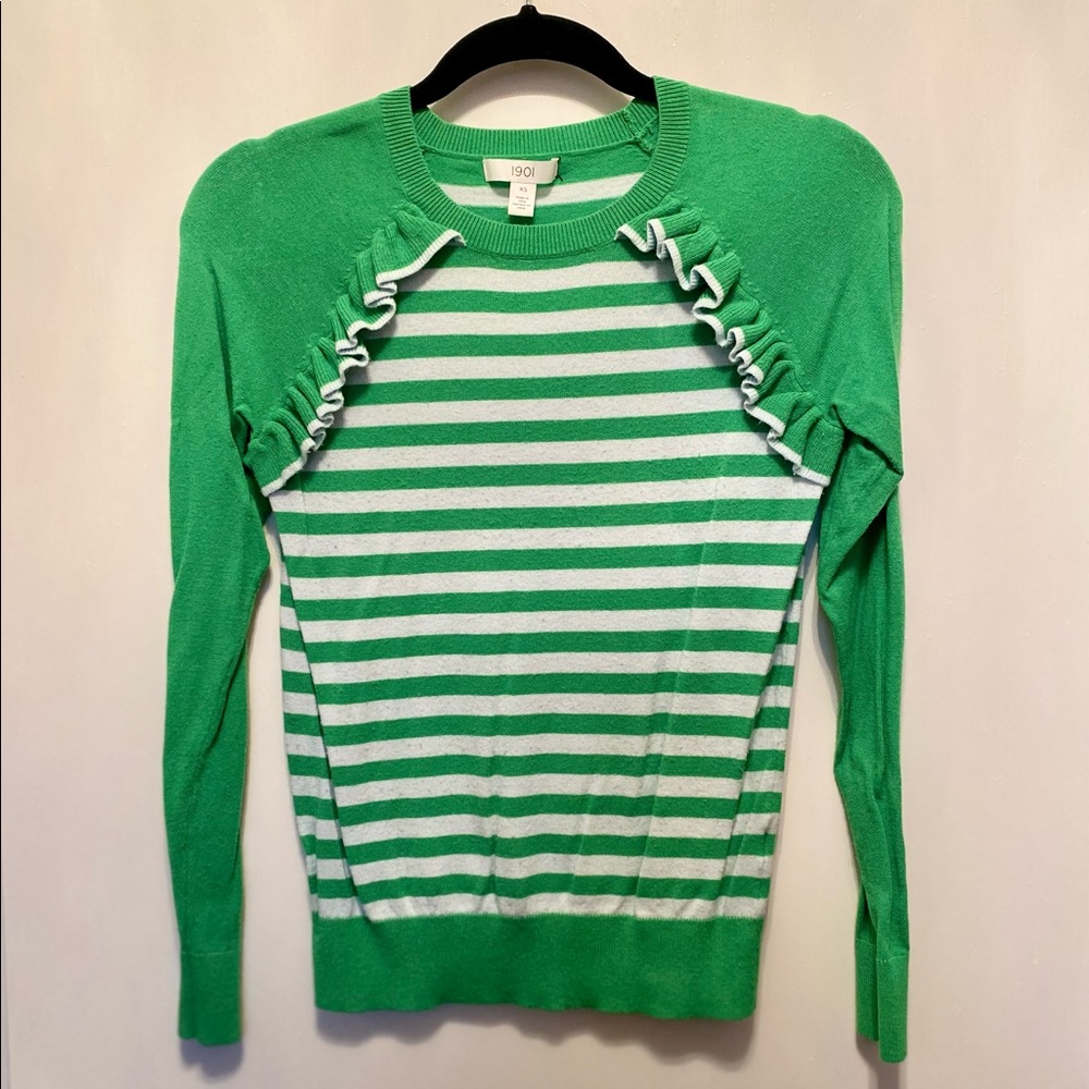 1901 sweater size xs cute and comfortable in good condition accept offer